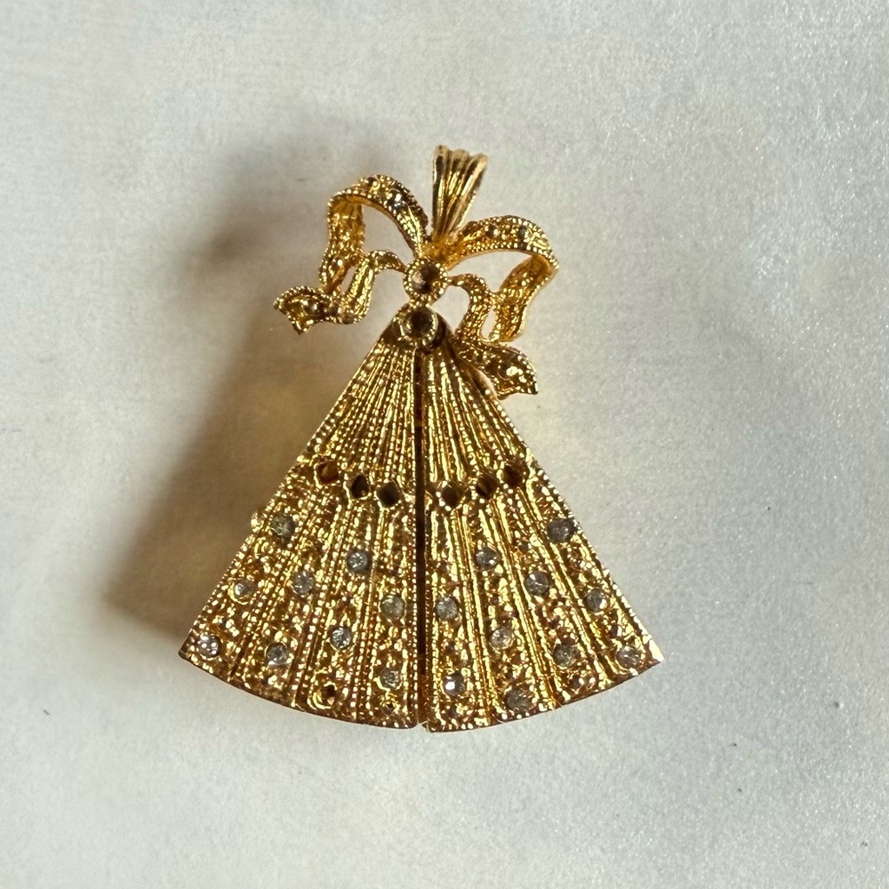 Vintage Gold 14k GE Fan Watch Pendant